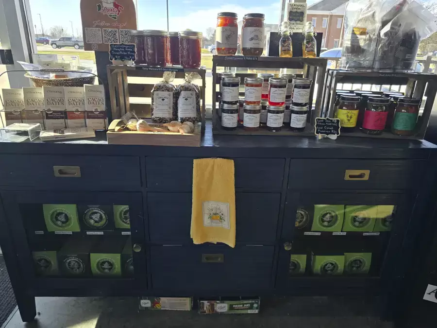 CBD Botanicals - Botanical Market & Apothecary Gallery Image - Springfield IL