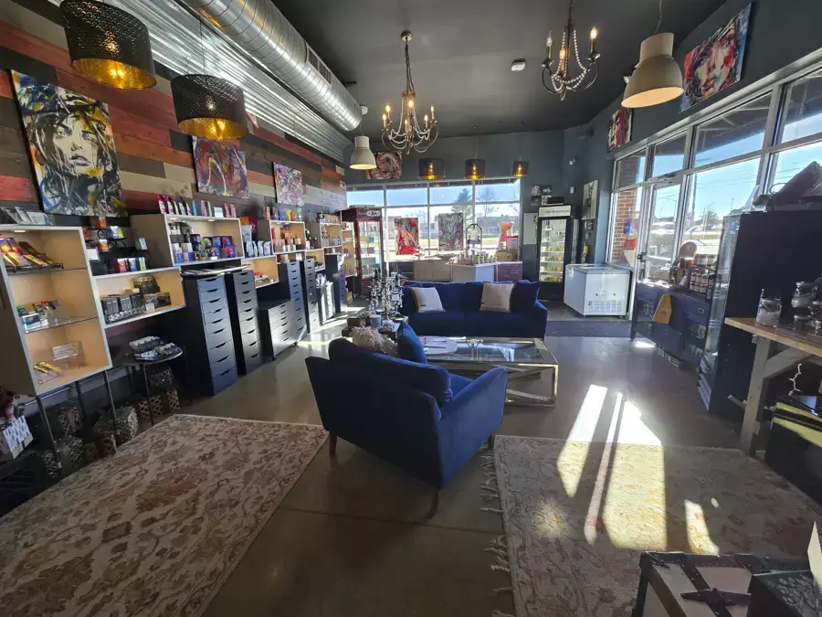 CBD Botanicals - Storefront Gallery Image - Springfield IL