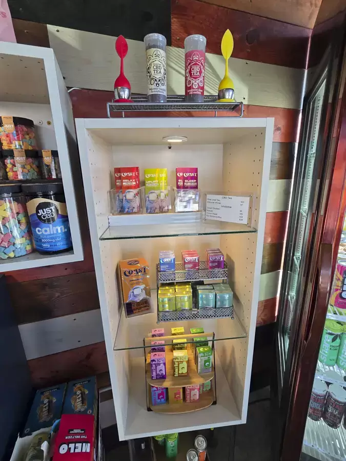 CBD Botanicals - Storefront Gallery Image - Springfield IL