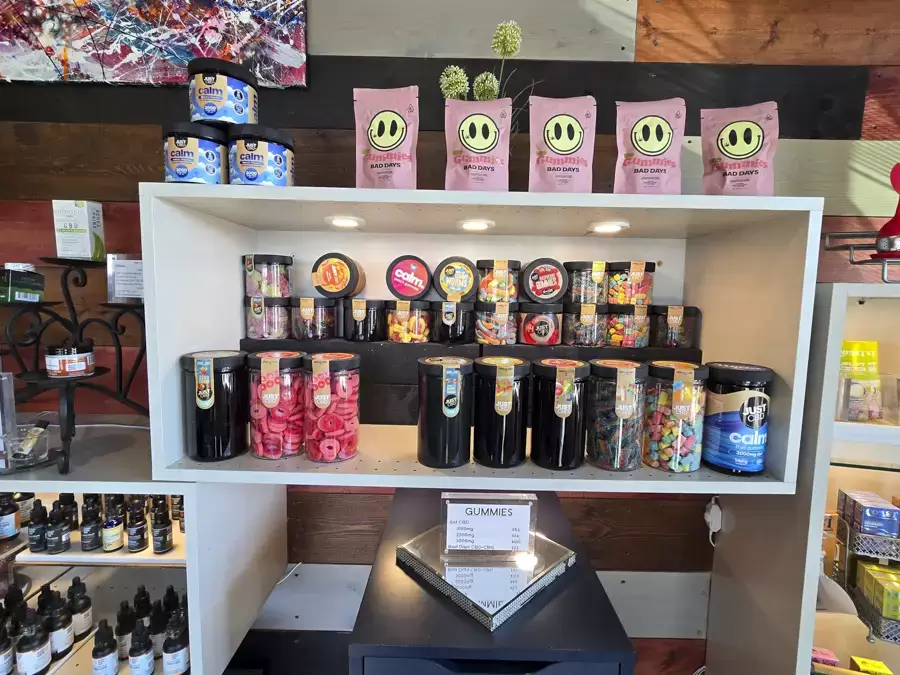 CBD Botanicals - Storefront Gallery Image - Springfield IL